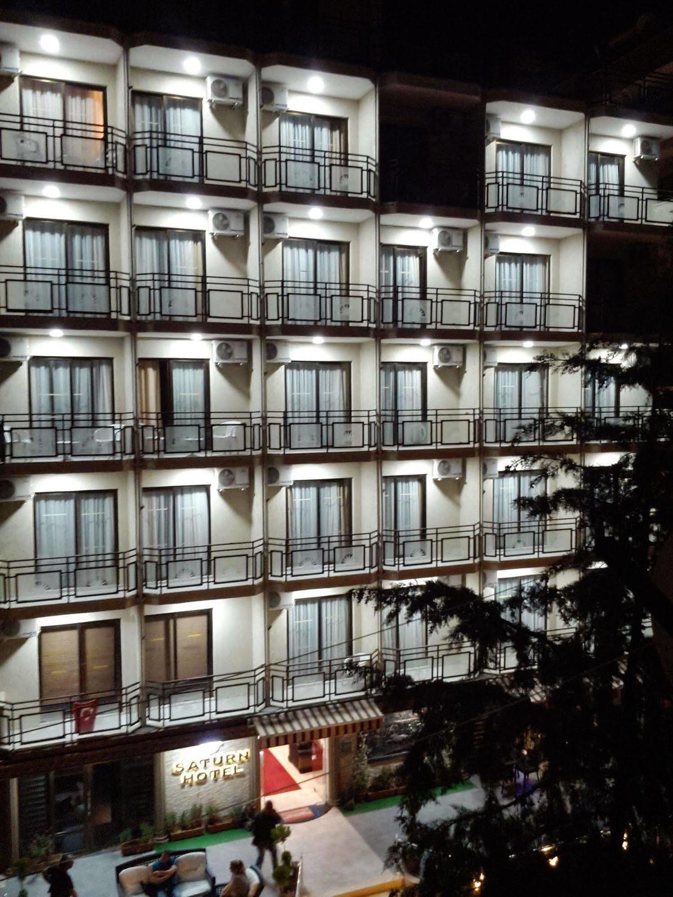 Hotel Saturn 3*